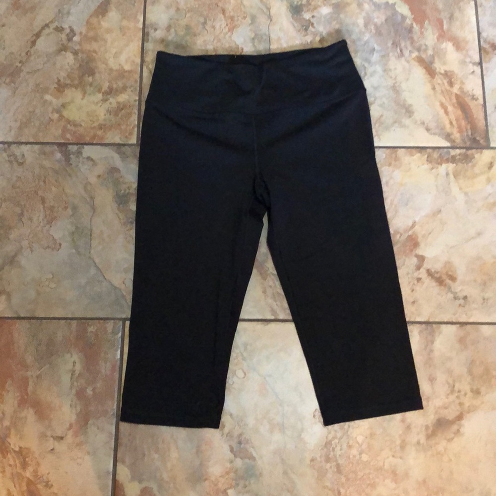 Victoria Secret crop knockout spandex